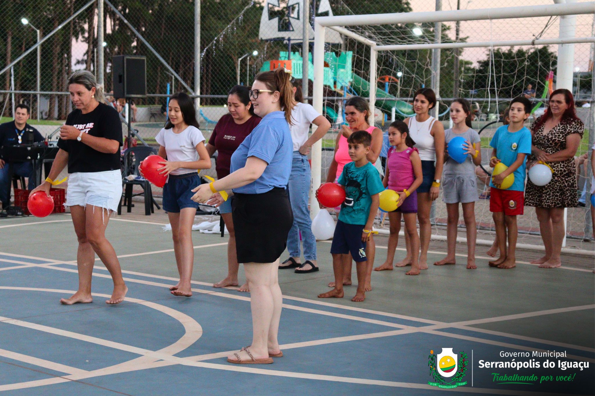 Governo Municipal realiza confraternização dos grupos atendidos pelo CRAS Governo Municipal realiza confraternização dos grupos atendidos pelo CRAS