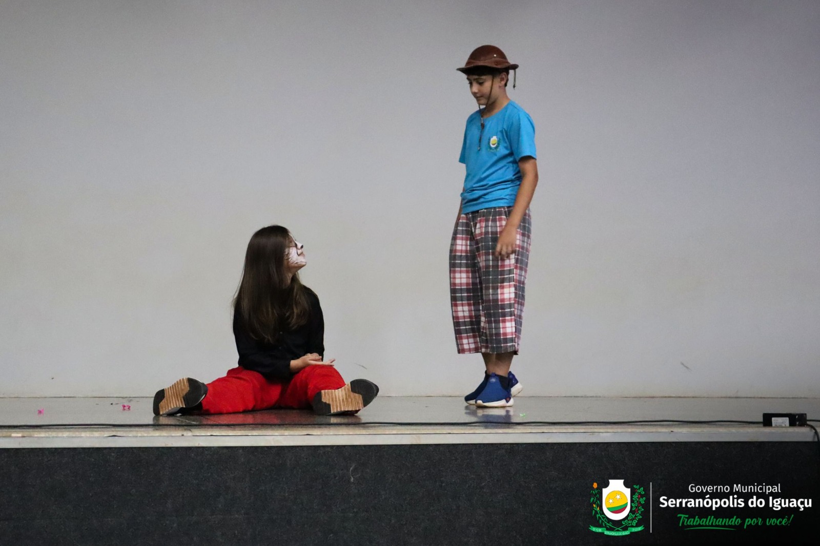 1ª Feira Literária e Cultural da Jornada Ampliada valoriza produção educativa em Serranópolis do Iguaçu 1ª Feira Literária e Cultural da Jornada Ampliada valoriza produção educativa em Serranópolis do Iguaçu