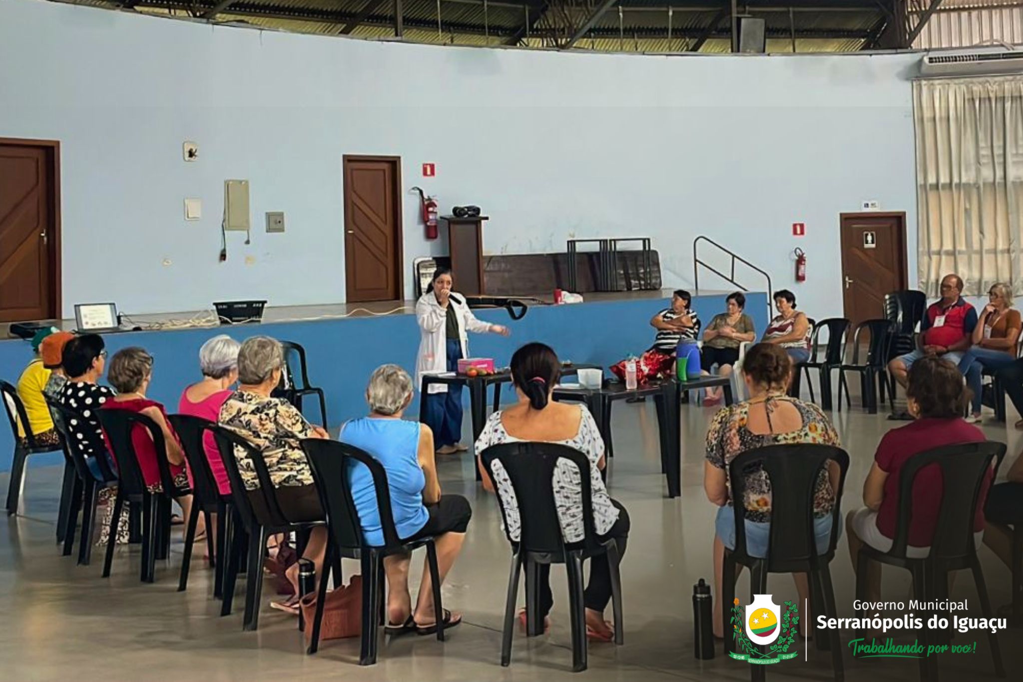 Idosos participam de atividades sobre alimentação saudável em Serranópolis do Iguaçu Idosos participam de atividades sobre alimentação saudável em Serranópolis do Iguaçu