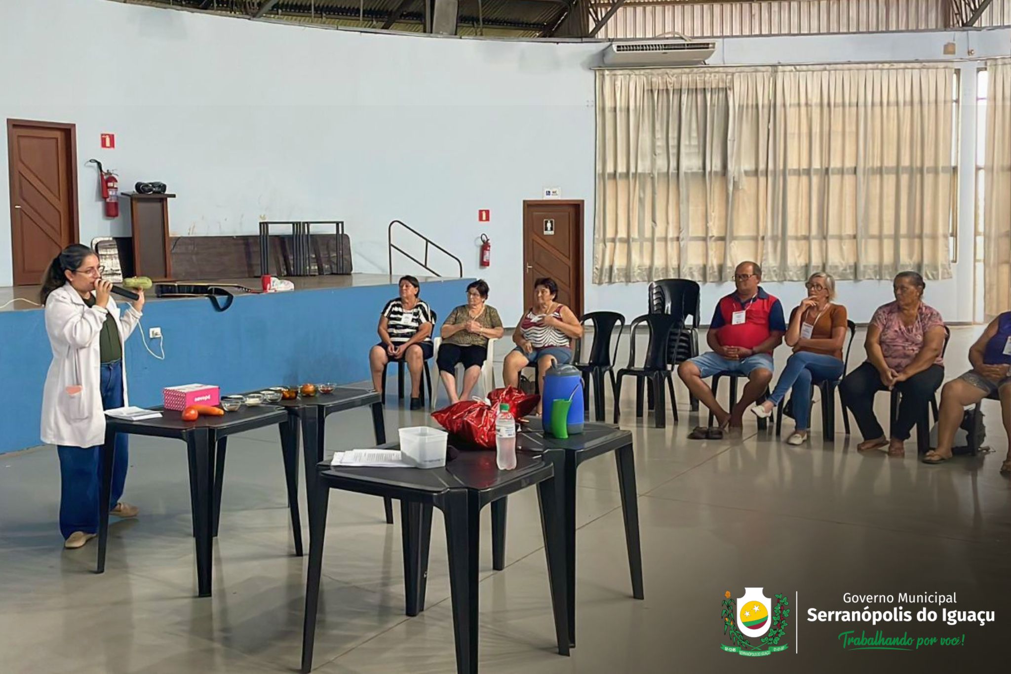 Idosos participam de atividades sobre alimentação saudável em Serranópolis do Iguaçu Idosos participam de atividades sobre alimentação saudável em Serranópolis do Iguaçu