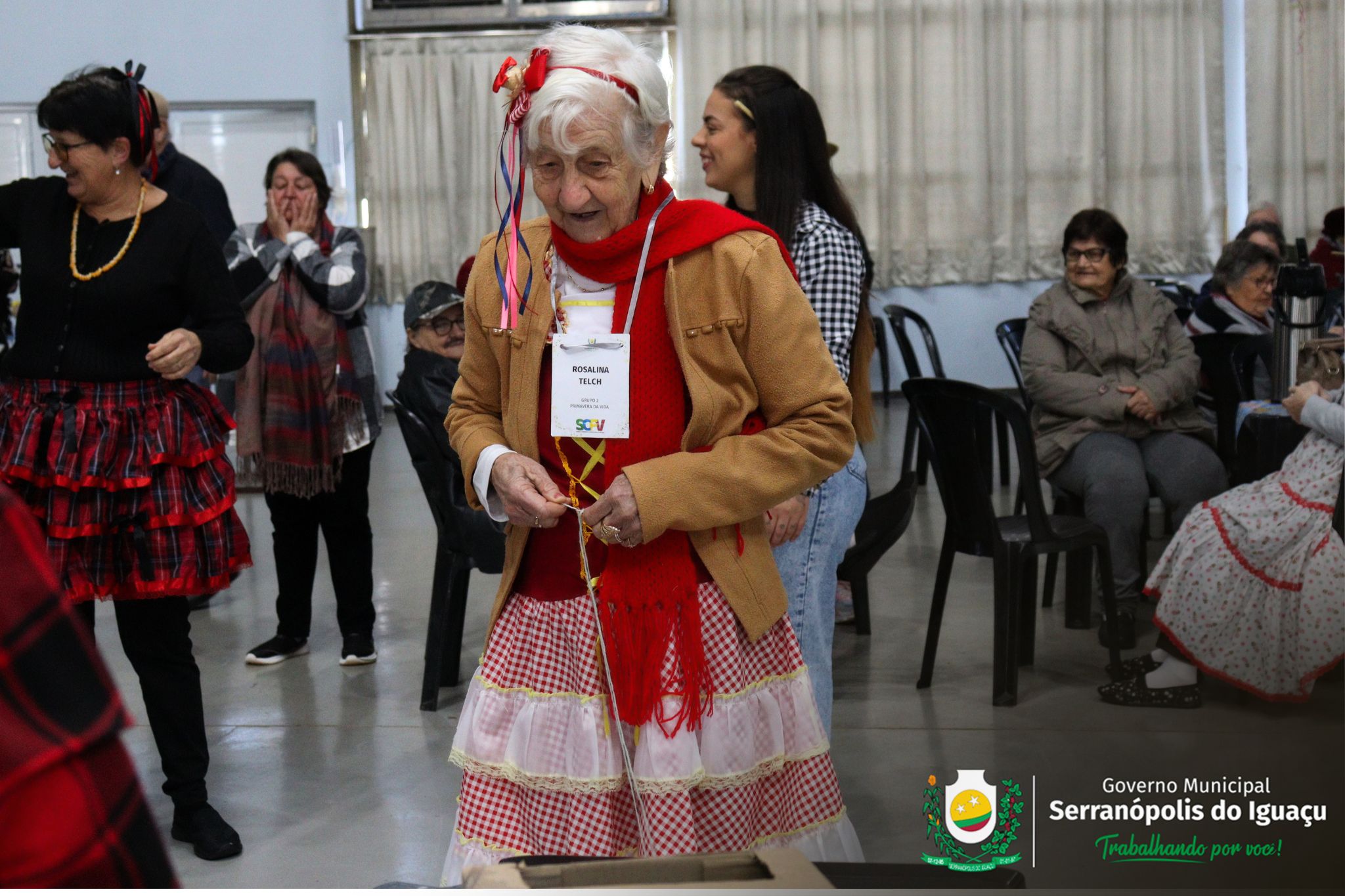 Grupo Primavera da Vida realiza animada festa junina em Serranópolis do Iguaçu