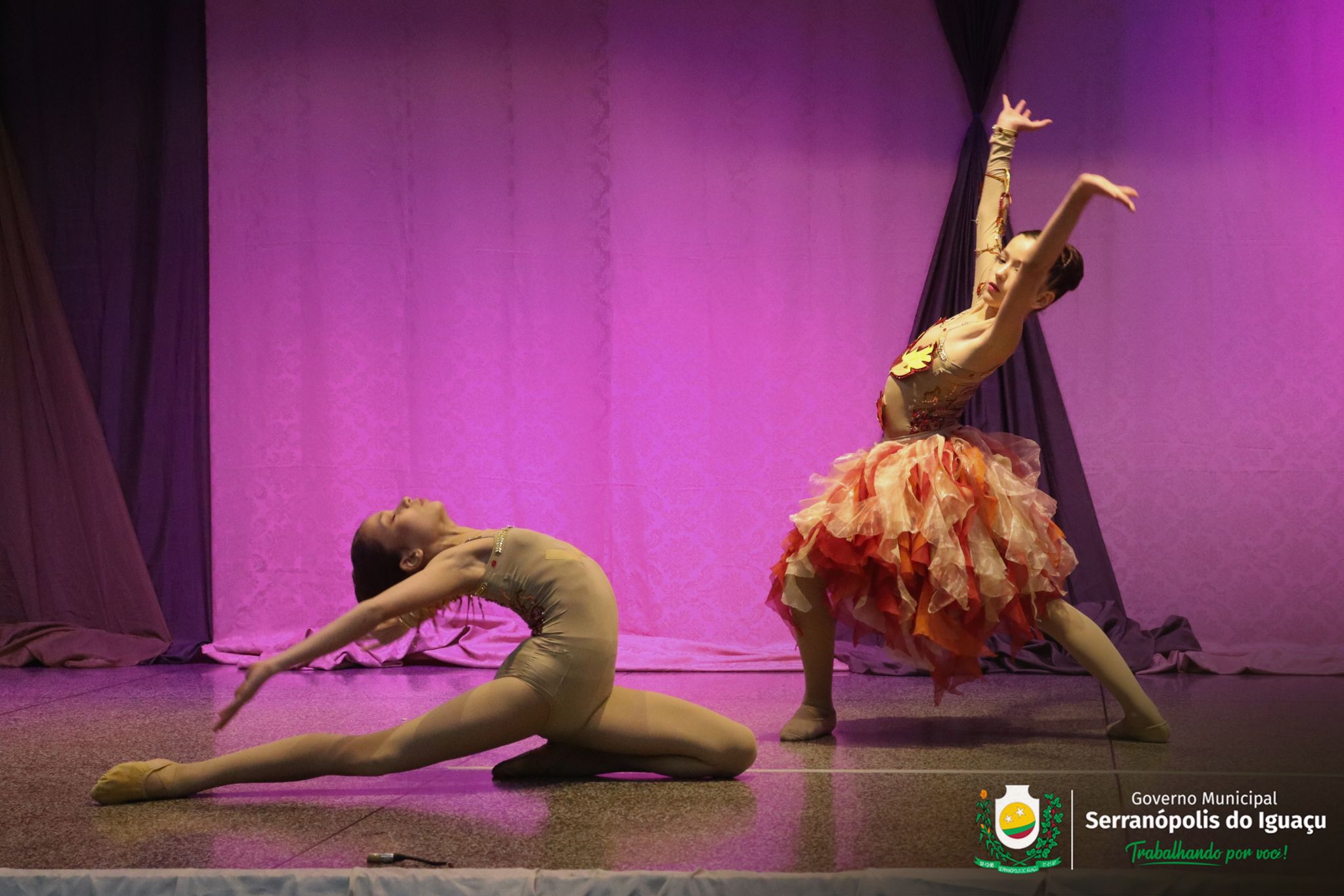 5ª Mostra Regional de Dança reúne seis municípios durante a Semana Cultural de Serranópolis do Iguaçu 5ª Mostra Regional de Dança reúne seis municípios durante a Semana Cultural de Serranópolis do Iguaçu