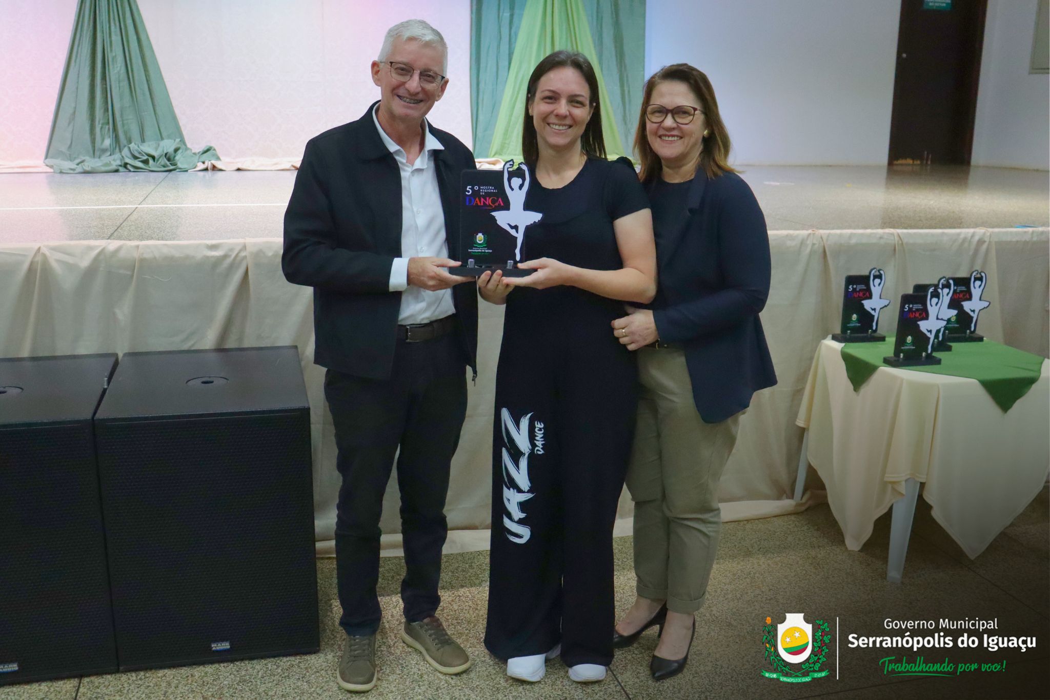 5ª Mostra Regional de Dança reúne seis municípios durante a Semana Cultural de Serranópolis do Iguaçu 5ª Mostra Regional de Dança reúne seis municípios durante a Semana Cultural de Serranópolis do Iguaçu