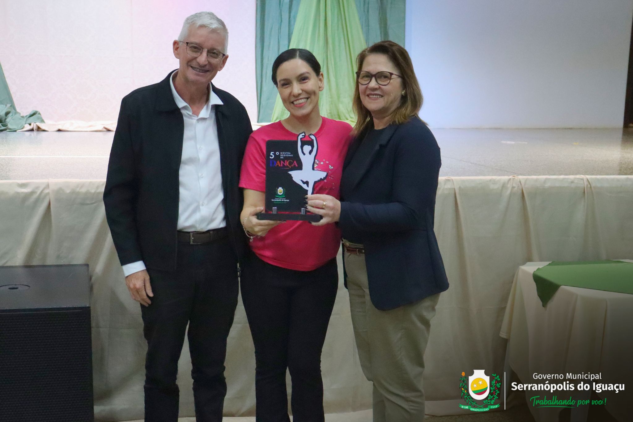 5ª Mostra Regional de Dança reúne seis municípios durante a Semana Cultural de Serranópolis do Iguaçu 5ª Mostra Regional de Dança reúne seis municípios durante a Semana Cultural de Serranópolis do Iguaçu