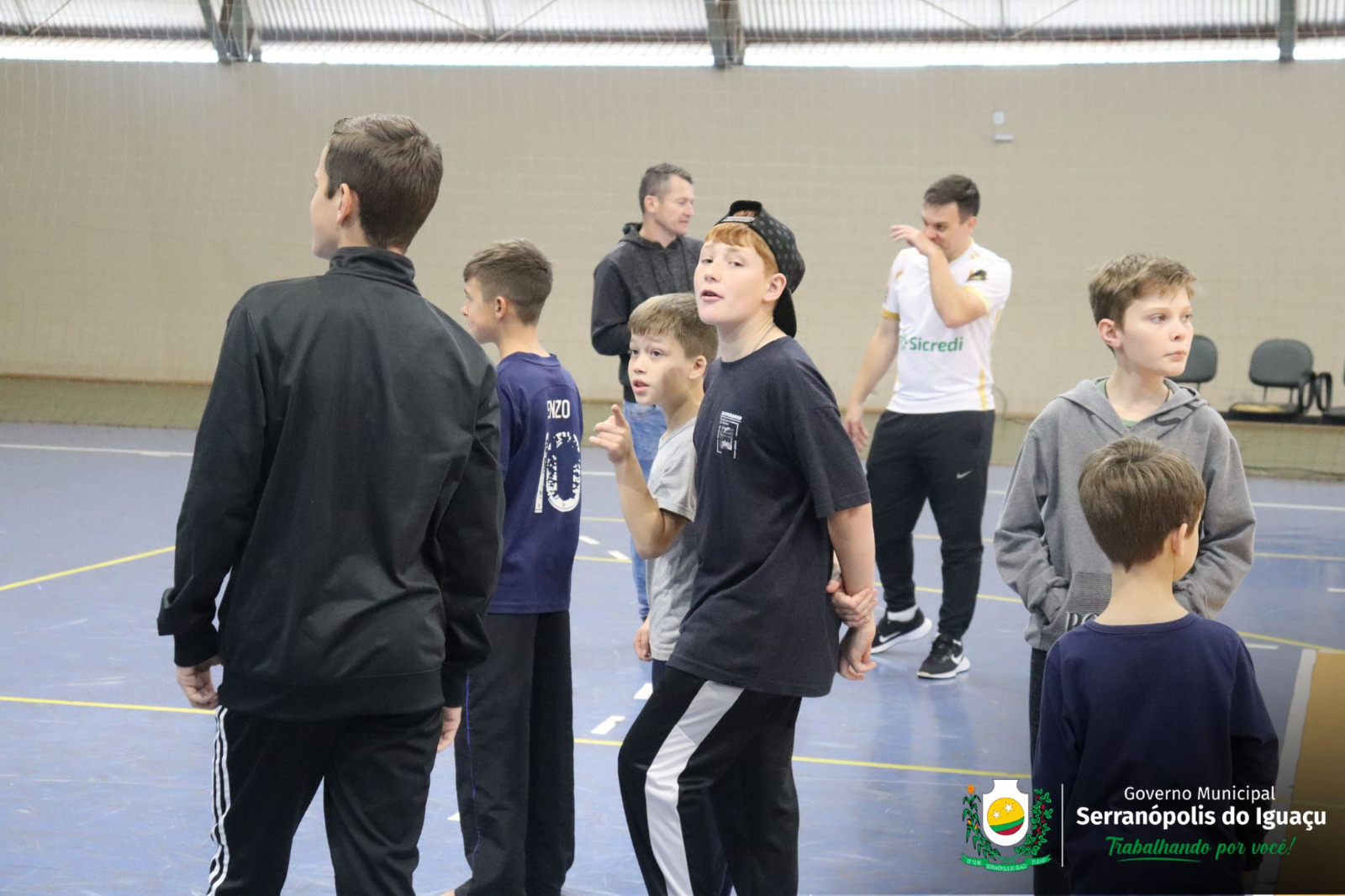 Brincando na Praça Brincando na Praça