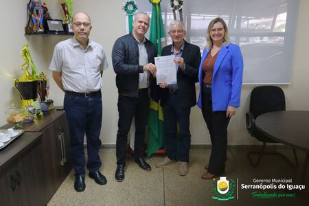 Governo Municipal recebeu o Sebrae para adesão ao programa Cidade Empreendedora em Serranópolis do Iguaçu