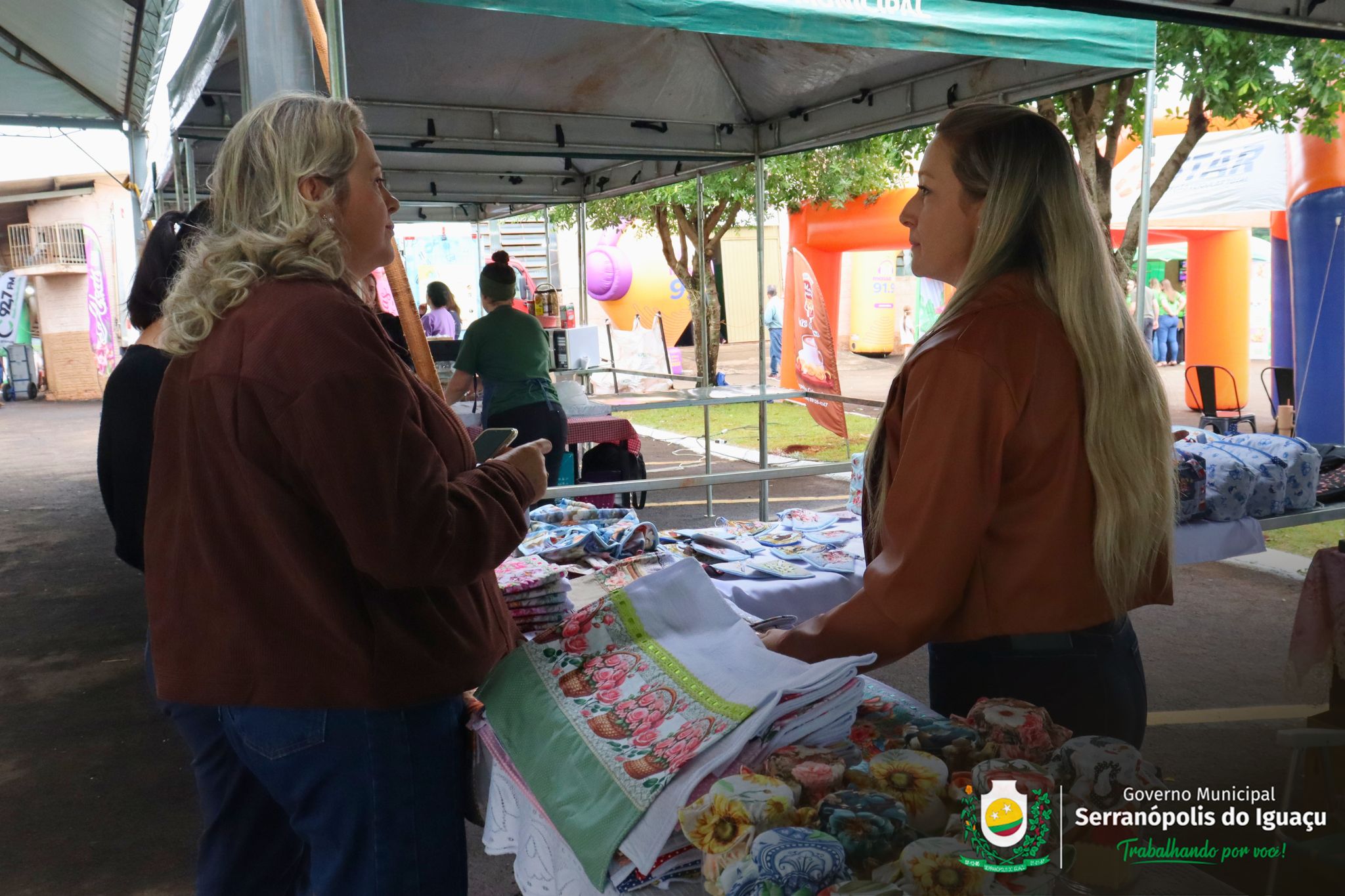 Feirinha Especial e 1ª Feirinha do MEI movimentam Festa da Padroeira em Serranópolis do Iguaçu Feirinha Especial e 1ª Feirinha do MEI movimentam Festa da Padroeira em Serranópolis do Iguaçu