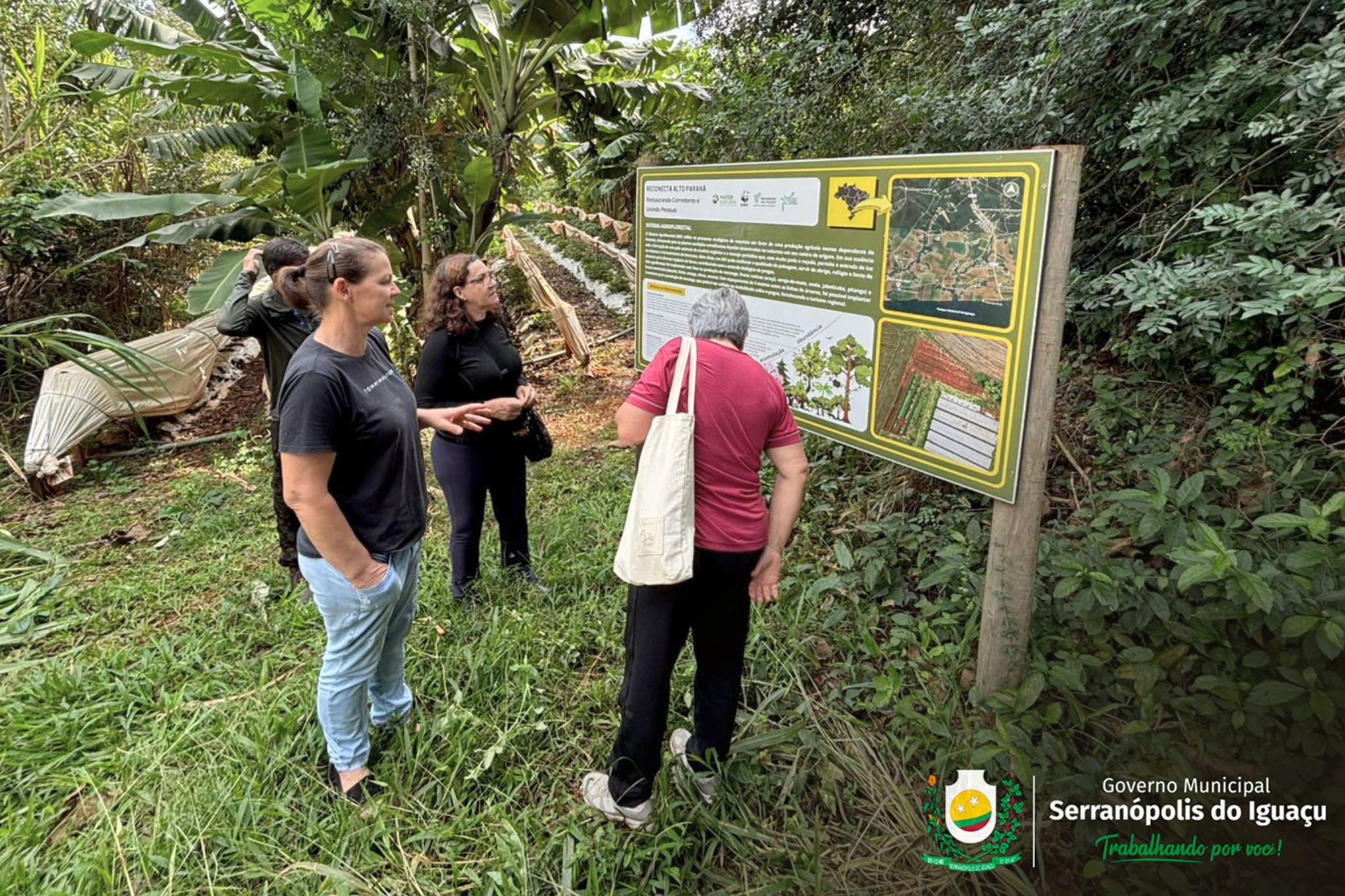 Grupo Os Estradeiros participa da Festa da Padroeira e conhece atrativos de Serranópolis do Iguaçu Grupo Os Estradeiros participa da Festa da Padroeira e conhece atrativos de Serranópolis do Iguaçu