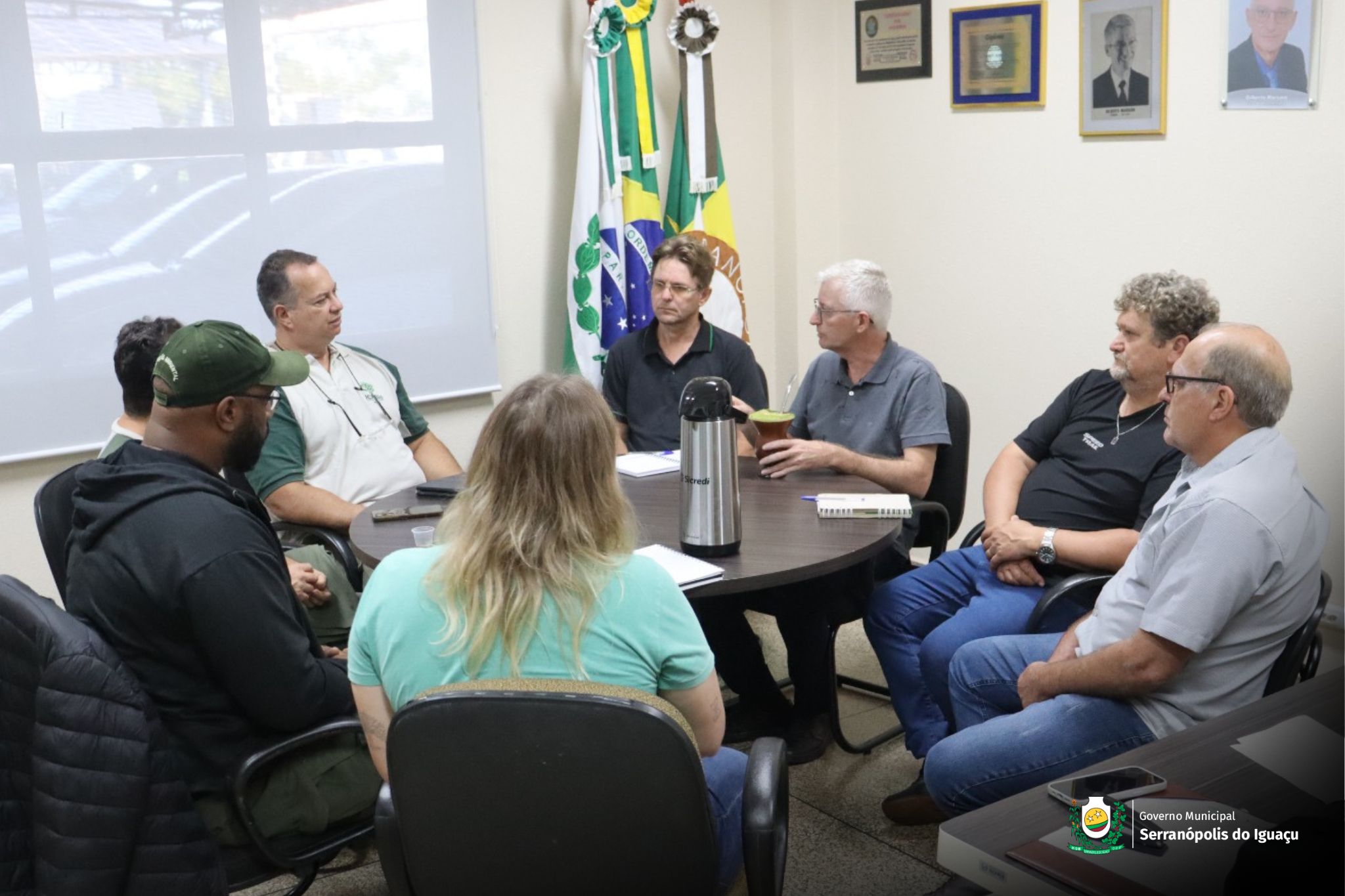 Reunião firma parceria entre Serranópolis do Iguaçu e Parque Nacional do Iguaçu para expandir setor do turismo no município