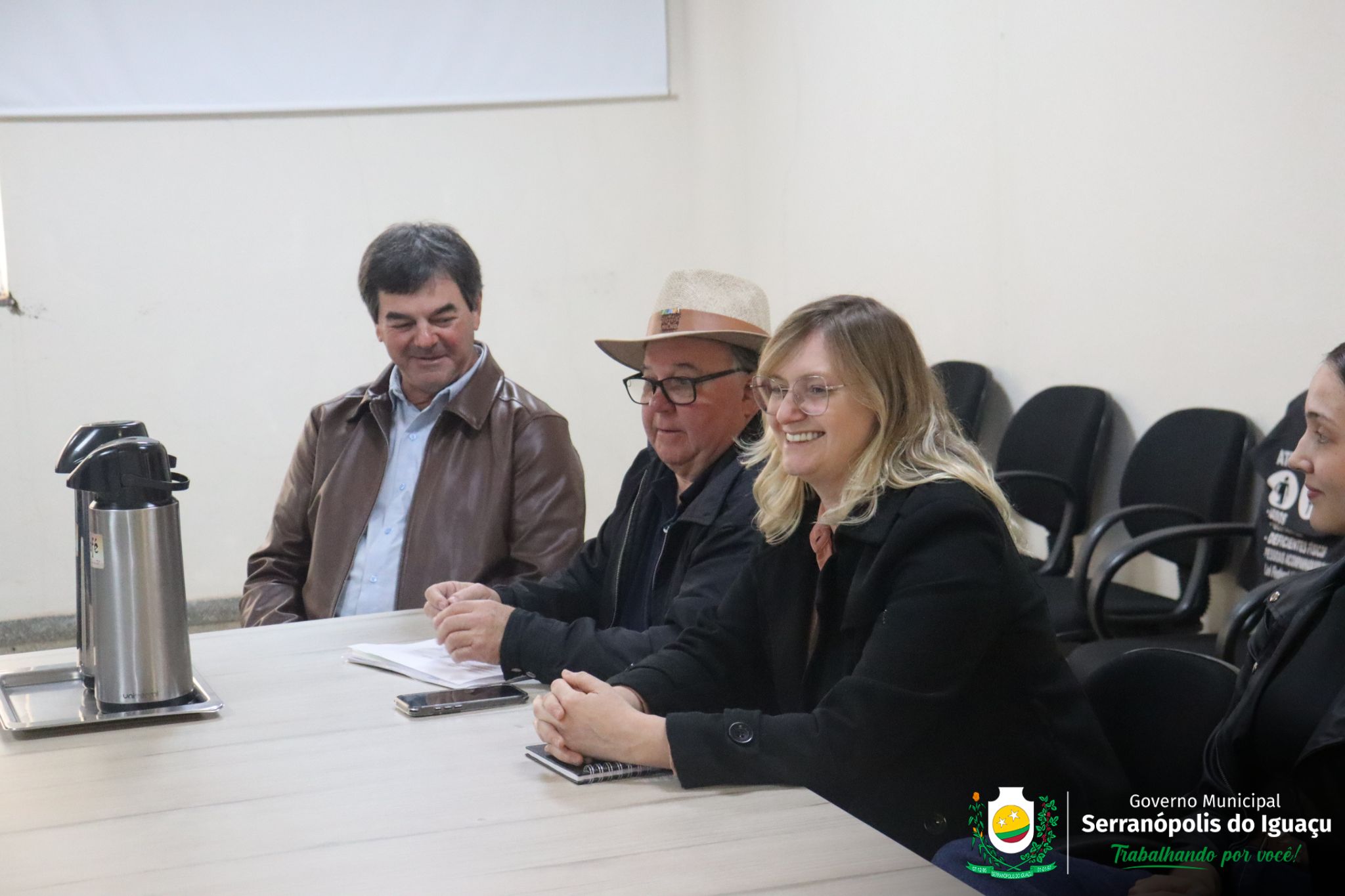 Comitiva da Secretaria de Turismo do Paraná se reúne com autoridades de Serranópolis do Iguaçu