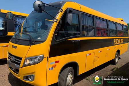 Prefeitura disponibiliza transporte gratuito para candidatos do ENEM Prefeitura disponibiliza transporte gratuito para candidatos do ENEM