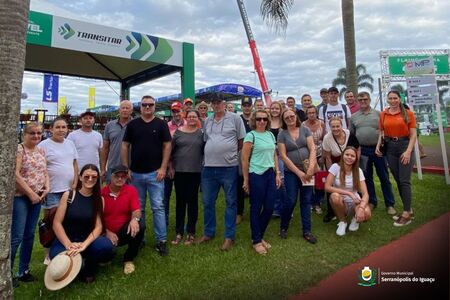 Munícipes visitam Show Rural com transporte gratuito disponibilizado pelo Governo Municipal