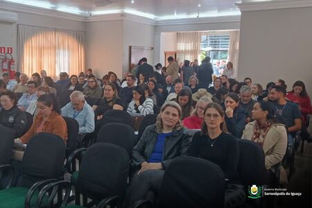 Reunião em Cascavel fortalece programa de compra direta de produtos orgânicos e locais Reunião em Cascavel fortalece programa de compra direta de produtos orgânicos e locais